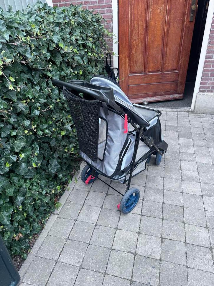 Buggy hond (merk Innopet), Dieren en Toebehoren, Overige Dieren-accessoires, Zo goed als nieuw, Ophalen