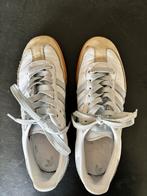 Adidas samba 38 2/3 wit grijs, Ophalen of Verzenden, Zo goed als nieuw, Wit, Sneakers of Gympen