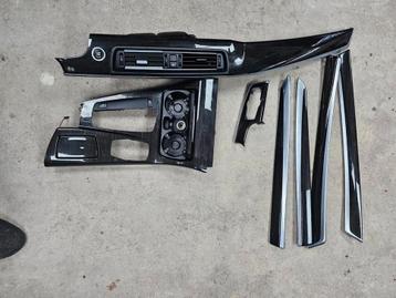 BMW F10 SIERSTRIPPEN SET COMPLEET beschikbaar voor biedingen