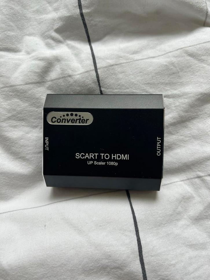 SCART naar HDMI Converter - Gadgetplace, Audio, Tv en Foto, Converters, Zo goed als nieuw, Ophalen