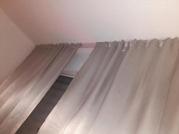 Verduisterende gordijnen grijs/zilver - 4.20x2.40m beschikbaar voor biedingen