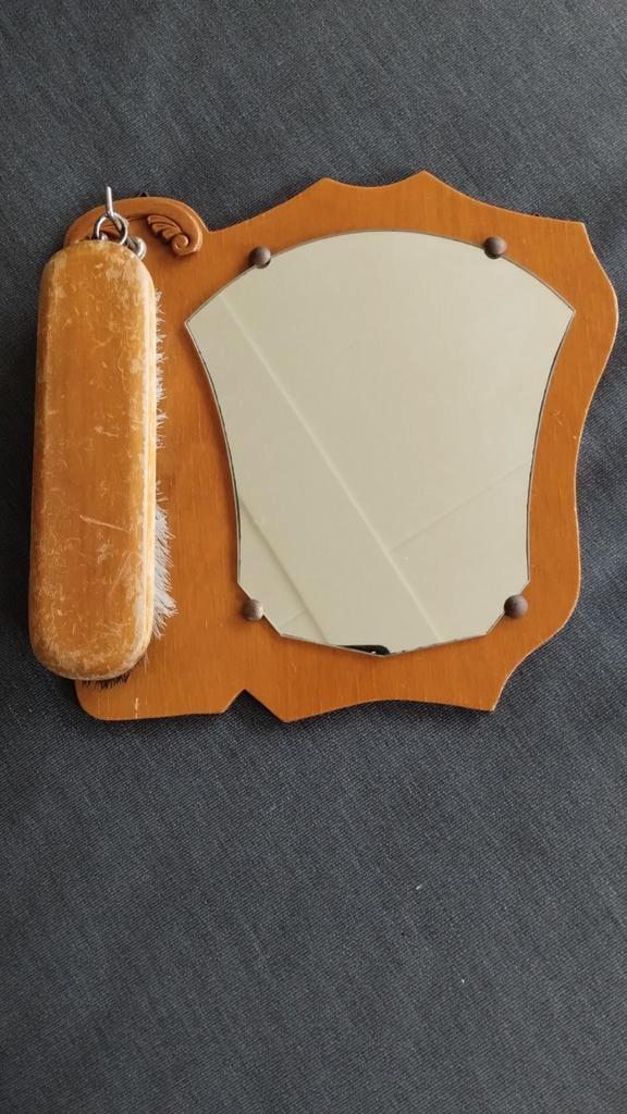 Vintage Spiegel met Borstel, Antiek en Kunst, Antiek | Spiegels, Minder dan 50 cm, Minder dan 100 cm, Overige vormen, Ophalen