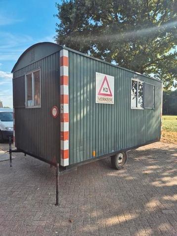 Metalen Schaftkeet Schaftwagen Pipowagen Bouwkeet Tinyhouse  beschikbaar voor biedingen