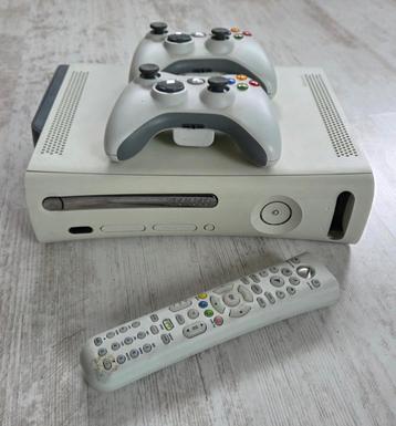 Microsoft Xbox 360 - 120GB + spellen beschikbaar voor biedingen