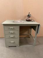 Vintage kinderbureau / bureau, Ophalen, Studio Larilo, Studiolarilo@gmail.com, Zo goed als nieuw
