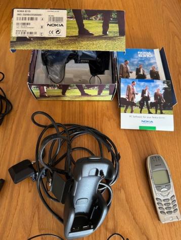 carkit en mobile telefoon beschikbaar voor biedingen