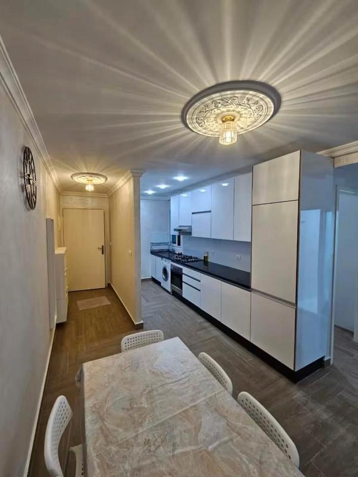 TE HUUR GEZELLIG APPARTEMENT IN AL HOCEIMA SIDI ABID MAROKKO, Huizen en Kamers, Kamers te huur