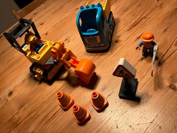 Duplo Graafmachine & Kiepwagen Wegwerkzaamheden beschikbaar voor biedingen