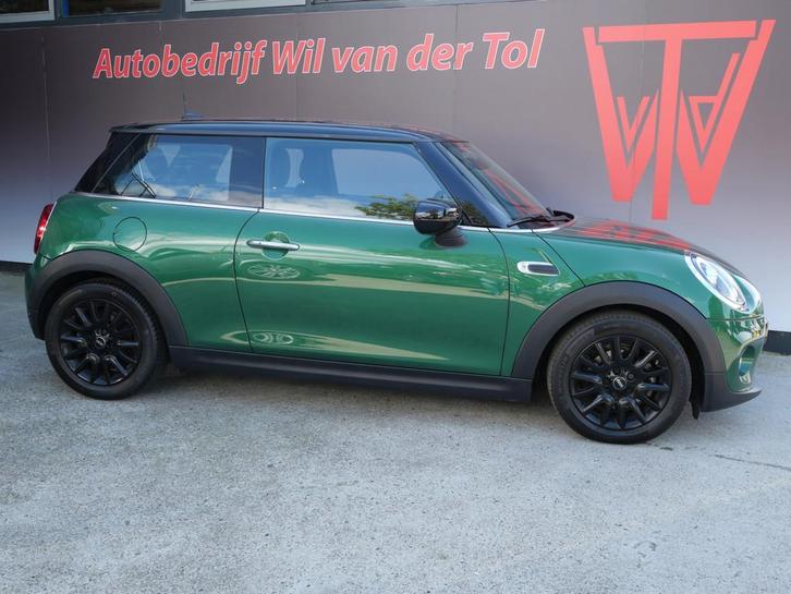 MINI Cooper 1.5 CHILI EDITION | NAVIGATIE | KEYLESS | LED |, Auto's, Mini, Bedrijf, Te koop, Cooper, ABS, Airbags, Airconditioning