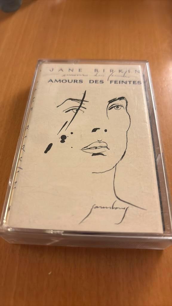 Jane Birkin muziek cassette Amours des Feintes, Cd's en Dvd's, Cd's | Franstalig, Zo goed als nieuw, Ophalen of Verzenden