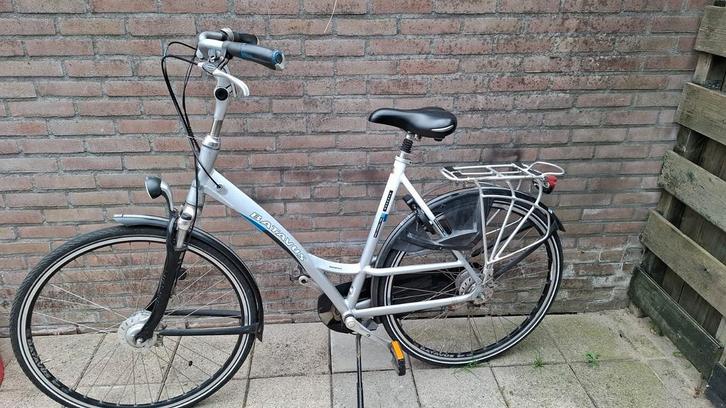 Batavus, Fietsen en Brommers, Fietsen | Dames | Damesfietsen, Zo goed als nieuw, Batavus, Versnellingen, 53 tot 56 cm, Ophalen