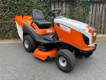 Gebruikt STIHL RT 5112 Z Benzine Zitmaaier beschikbaar voor biedingen