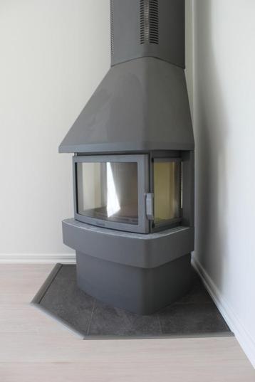 Unieke design houtkachel CONTURA 450 antraciet ZGAN beschikbaar voor biedingen