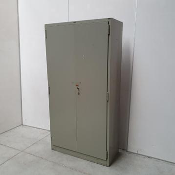 Lips degelijke stalen draaideurkast - 196x100x45 cm (met sch beschikbaar voor biedingen