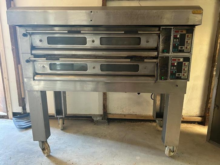 Horeca apparatuur / opknappers / tweedehands meubilair, Zakelijke goederen, Horeca | Keukenapparatuur, RVS Meubilair, Gebruikt