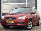Ford Focus 1.4-16V Trend 81pk | APK tot 01-09-2026! | Airco, Auto's, Ford, Gebruikt, Zwart, 4 cilinders, 82 pk