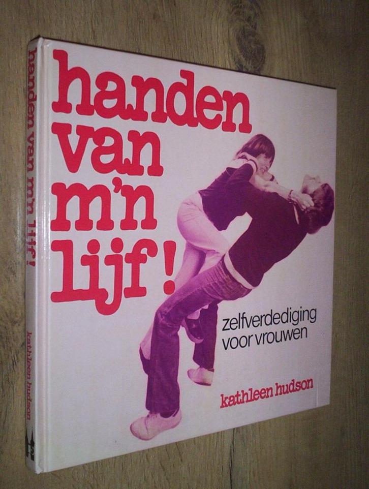 diverse zelfverdedigings boeken, Boeken, Sportboeken, Zo goed als nieuw, Vechtsport, Ophalen of Verzenden