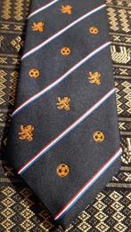 Strijdende leeuw en Voetbal stropdas gestreept, Kleding | Heren, Stropdassen, Ophalen of Verzenden, Nieuw, Blauw