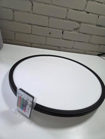 Rgb plafondlamp met afstandbediening beschikbaar voor biedingen