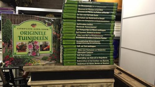 Boeken tuinieren en verzorging kamerplanten, Boeken, Encyclopedieën, Gelezen, Complete serie, Bloemen en Planten, Ophalen of Verzenden