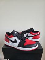 Air Jordan 1 Low Gym Red Bred Toe. EU 46 / US 12. Deadstock, Nieuw, Jordan, Ophalen of Verzenden, Sneakers of Gympen