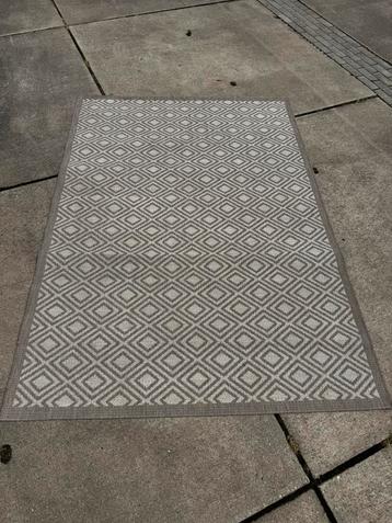 Tuinkleed 160x230 beschikbaar voor biedingen