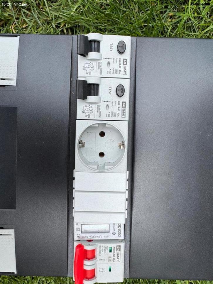 Groepenkast 8 groepen 10A - Camping, Caravans en Kamperen, Caravan accessoires, Zo goed als nieuw, Ophalen