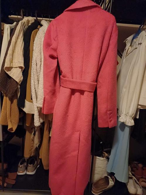 Winter Mantel diep roze l fluffy gratis bij pakket kleding, Kleding | Dames, Jassen | Winter, Nieuw, Maat 42/44 (L), Roze, Ophalen of Verzenden