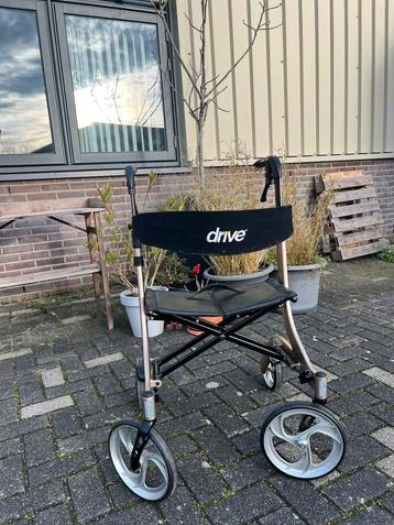 Drive Nitro Premium Rollator – stijlvol en lichtgewicht beschikbaar voor biedingen