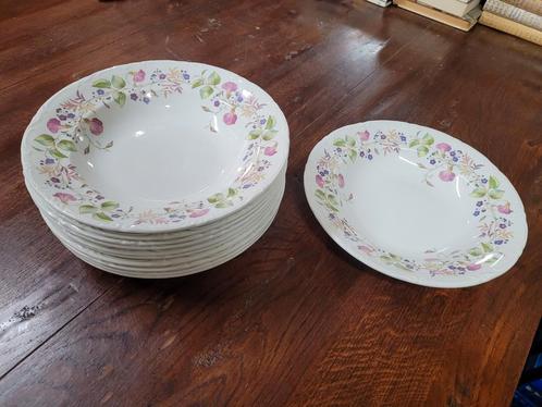 Pontesa diepe borden bloemmotief Royal China, Antiek en Kunst, Antiek | Servies los, Ophalen