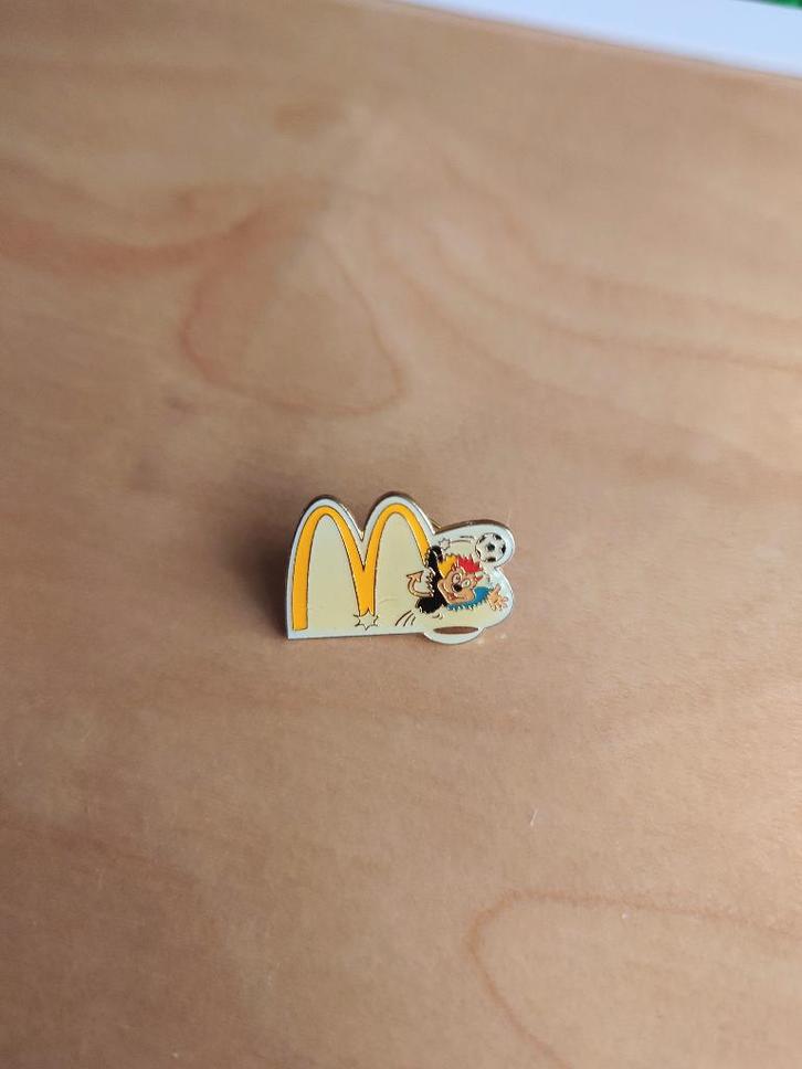 McDonald's pin UEFA 2000, Verzamelen, Speldjes, Pins en Buttons, Gebruikt, Speldje of Pin, Merk, Ophalen of Verzenden