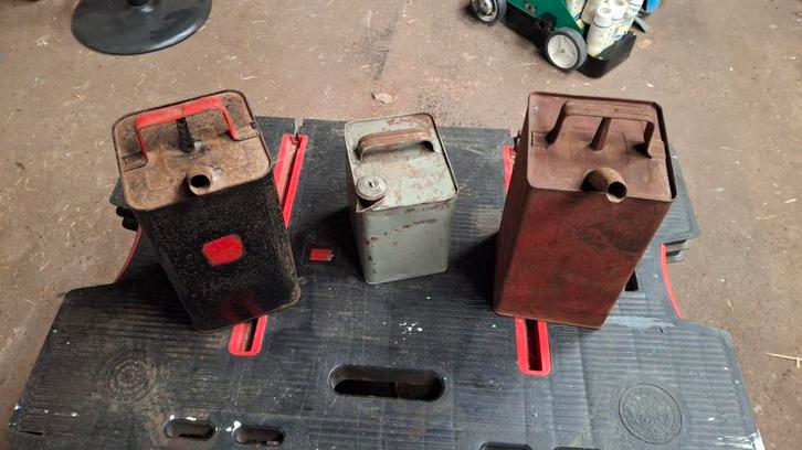 3x antieke vintage oliekannen / petroleumkannen, Antiek en Kunst, Curiosa en Brocante, Ophalen of Verzenden