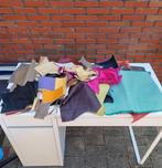 Leer lapjes restanten koeienhuid knutselen creatief, Ophalen, Zo goed als nieuw, Materiaal