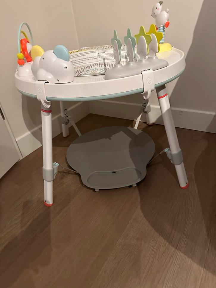 Skip Hop Activity Tafel - Erg goed !, Kinderen en Baby's, Overige Kinderen en Baby's, Zo goed als nieuw, Ophalen of Verzenden
