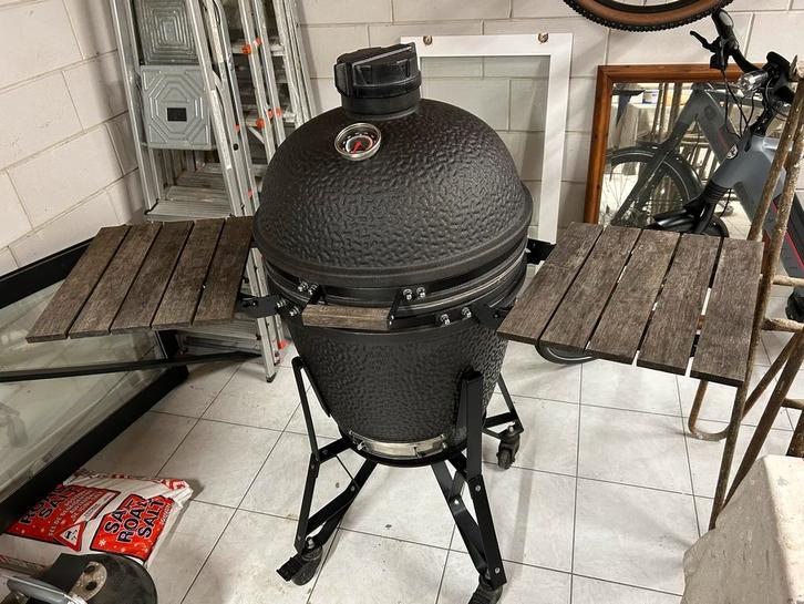 The Bastard Urban Large Kamado BBQ, Tuin en Terras, Houtskoolbarbecues, Gebruikt, Ophalen