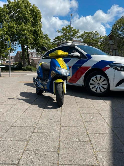 Kymco vitality 2 takt, Fietsen en Brommers, Scooters | Peugeot, Zo goed als nieuw, Overige modellen, Ophalen