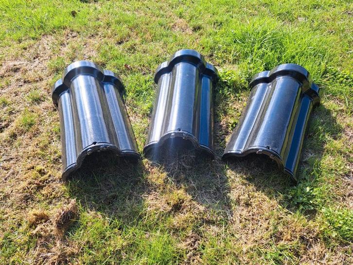 Dakpannen en Nokstukken - 200 pannen, 30 nokstukken, Doe-het-zelf en Verbouw, Dakpannen en Dakbedekking, Gebruikt, Dakpannen, Steen of Klei