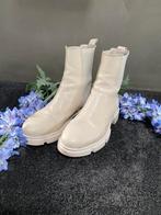 Tango laarsjes maat 39 beige roomwit, Beige, Lage of Enkellaarzen, Ophalen of Verzenden, Gedragen