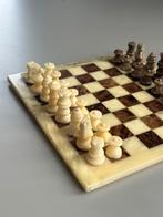 Vintage schaakspel bord massief marmer bruin crème retro, Hobby en Vrije tijd, Gezelschapsspellen | Bordspellen, Ophalen of Verzenden