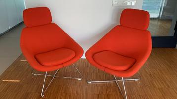 2x Allermuir Open A643 fauteuil beschikbaar voor biedingen