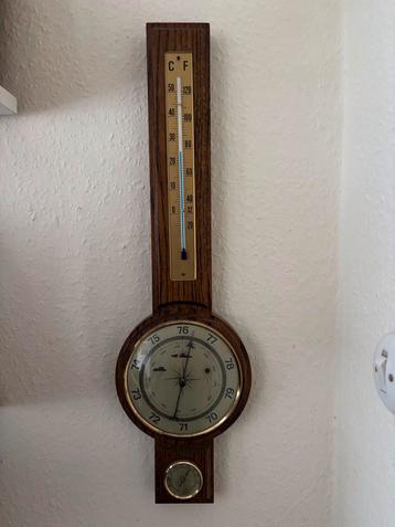 Vintage Houten Weerstation beschikbaar voor biedingen