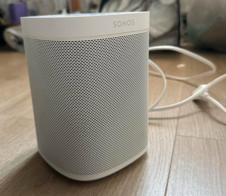 Sonos one gen 2 wit luidspreker wifi als nieuw, Audio, Tv en Foto, Luidsprekers, Zo goed als nieuw, Front, Rear of Stereo speakers
