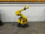 Fanuc R-2000iA 210F Handling robot & R-J3iB Schakelkast