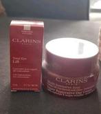 clarins super restorative day cream all skintypes, Ophalen of Verzenden, Nieuw, Gehele gezicht, Verzorging