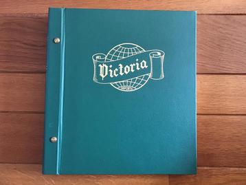 Victoria (Importa) album met sigarenbandjes beschikbaar voor biedingen