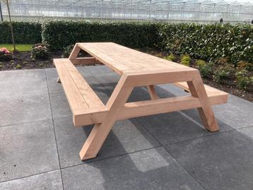 Picknicktafel picknickbank beschikbaar voor biedingen