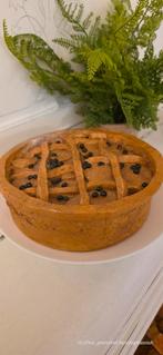 Decoratieve taart op porseleinen bord - realistisch, Ophalen of Verzenden, Nieuw