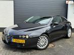 Alfa Romeo Brera 2.2 JTS|185 pk|Alcantara|Zwart|APK 06/2026, Brera, Zwart, 4 cilinders, 4 stoelen