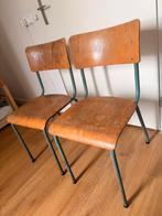 Vintage (school)stoelen (2 stuks), Huis en Inrichting, Stoelen, Ophalen, Gebruikt, Twee, Bruin