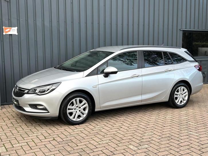 Opel Astra Sports Tourer Business Executive CARPLAY!/CRUISE!, Auto's, Opel, Bedrijf, Te koop, Astra, ABS, Airbags, Airconditioning